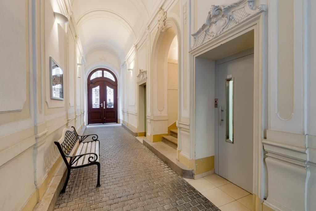 Deluxe Suite In Prime Location Praga Exterior foto